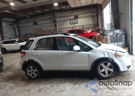 2012 Suzuki Sx4 Premium/Tech Valu Pkg (Nav) z USA, uszkodzony, nr VIN JS2YB5A38C6300735